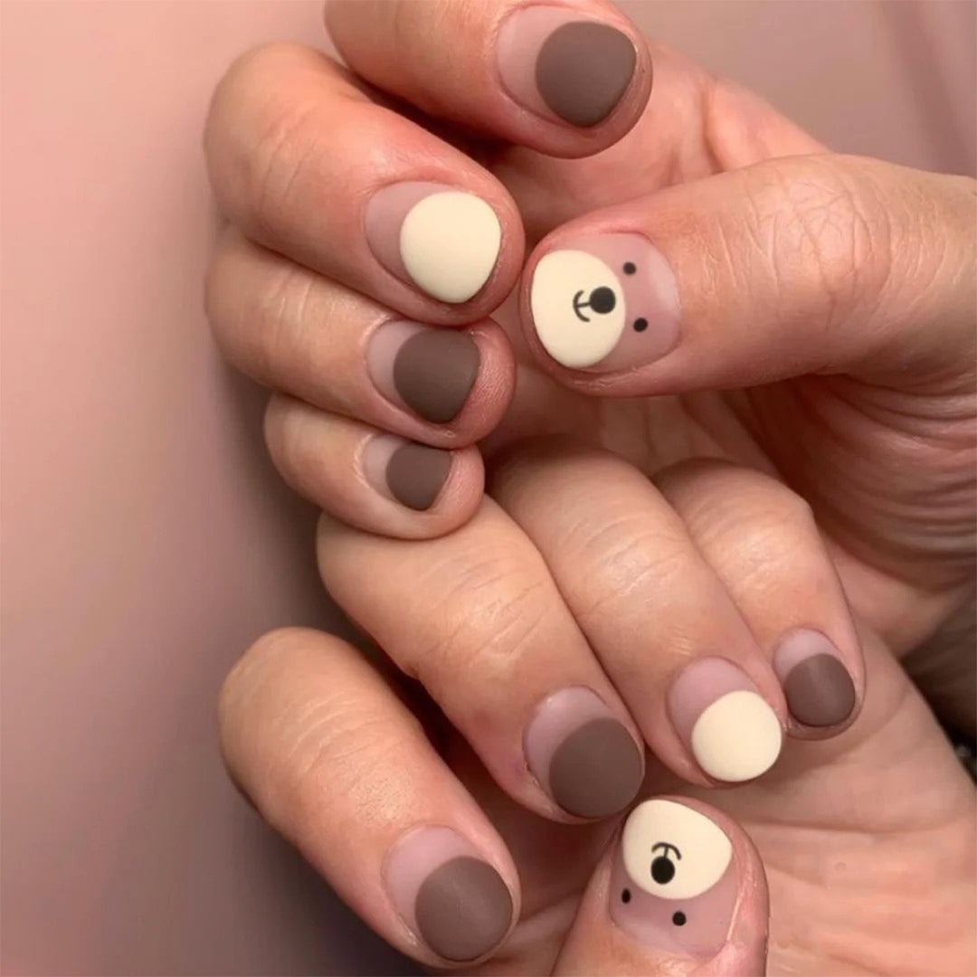 Niedliche Nagelkunst mit Bärenmotiven Karnz