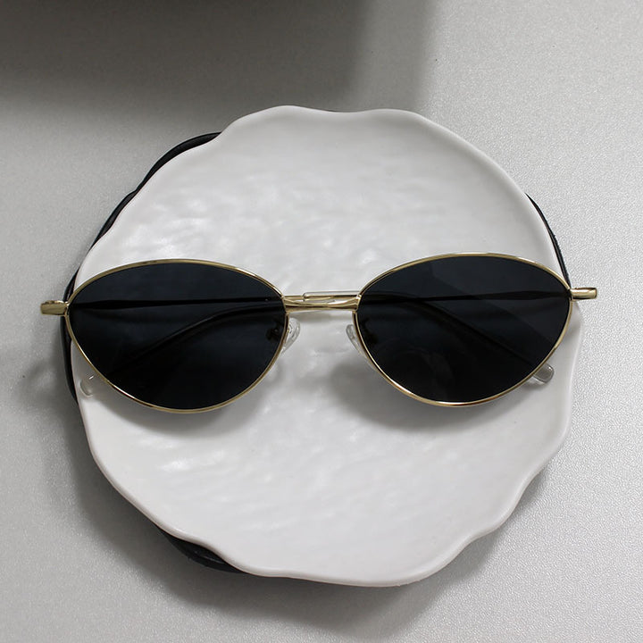 Modische Rechteckige Brille mit Feinem Metallrahmen Karnz