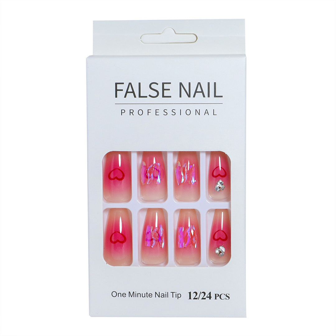 Dekorativer Press-On-Nagelset mit 3D-Akzenten Karnz