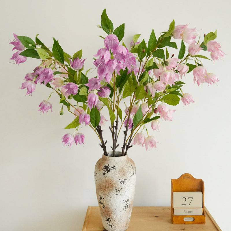 Dekorative Kunstblumen Karnz