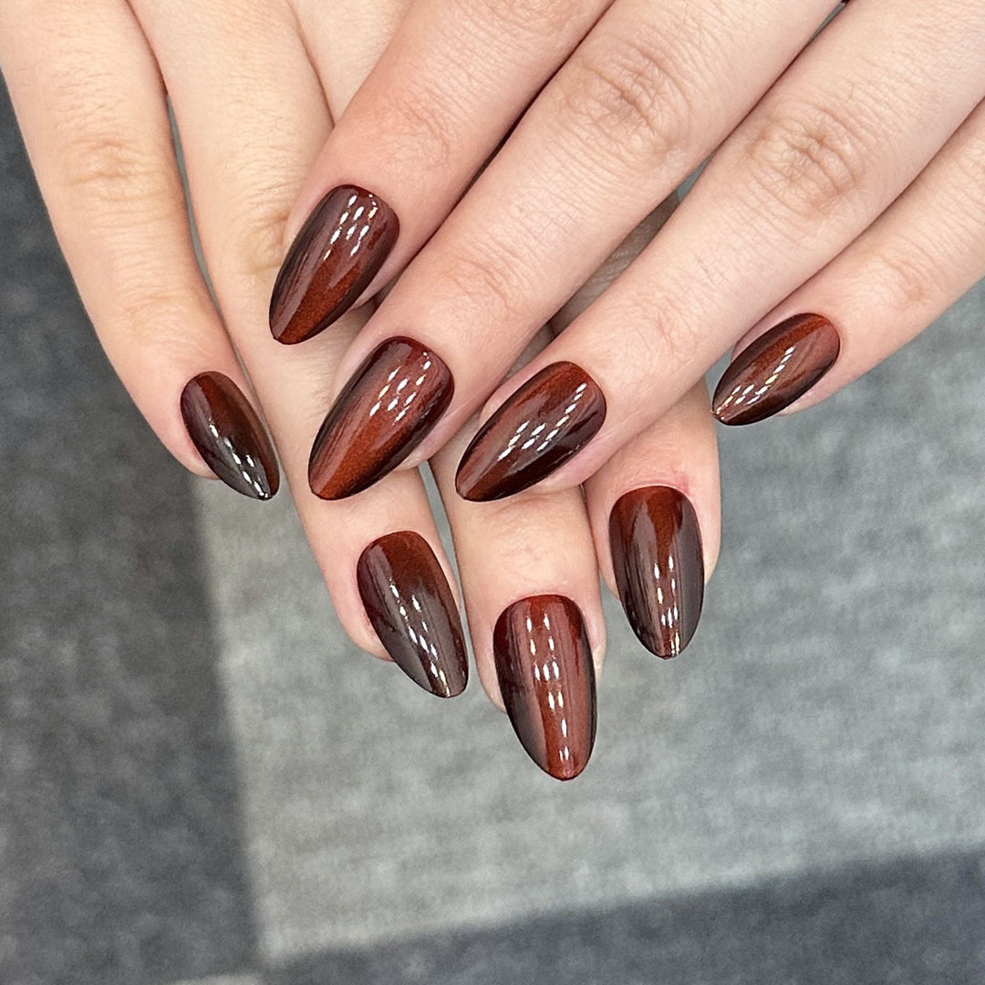 Glänzendes Press-On Nagelkunst Set