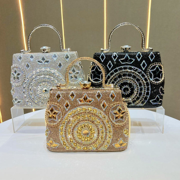 Kristallverzierte Abendclutch