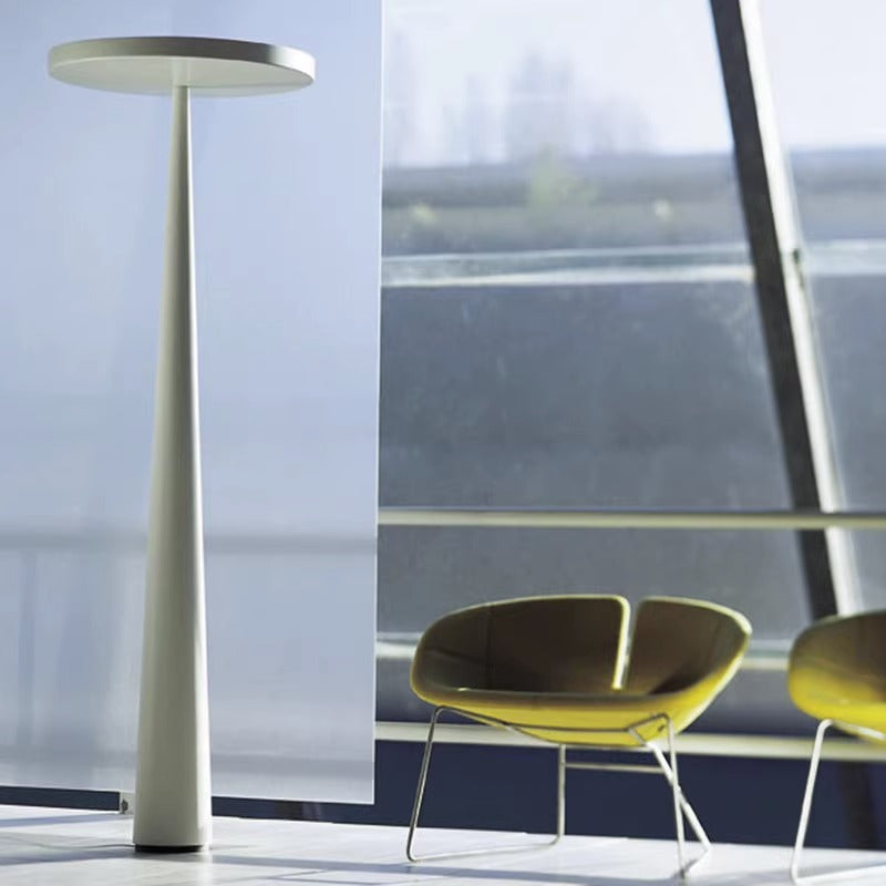 Moderne Minimalistische Kegel Stehlampe
