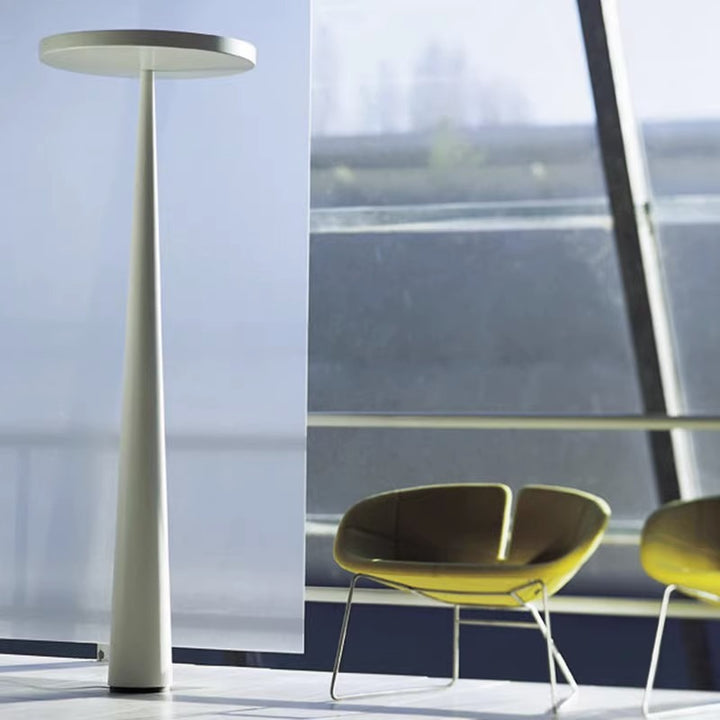 Moderne Minimalistische Kegel Stehlampe