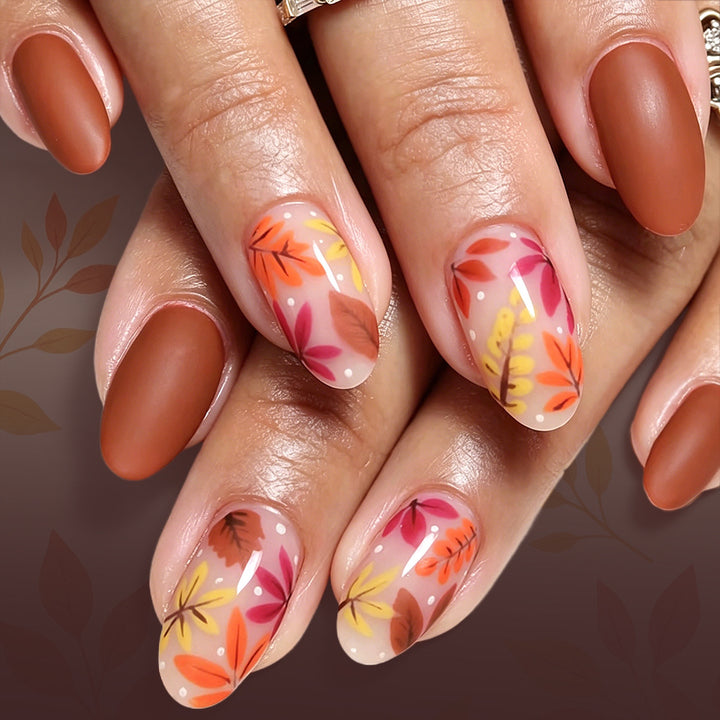 Künstlerische herbstlich inspirierte Nagelkunst Karnz