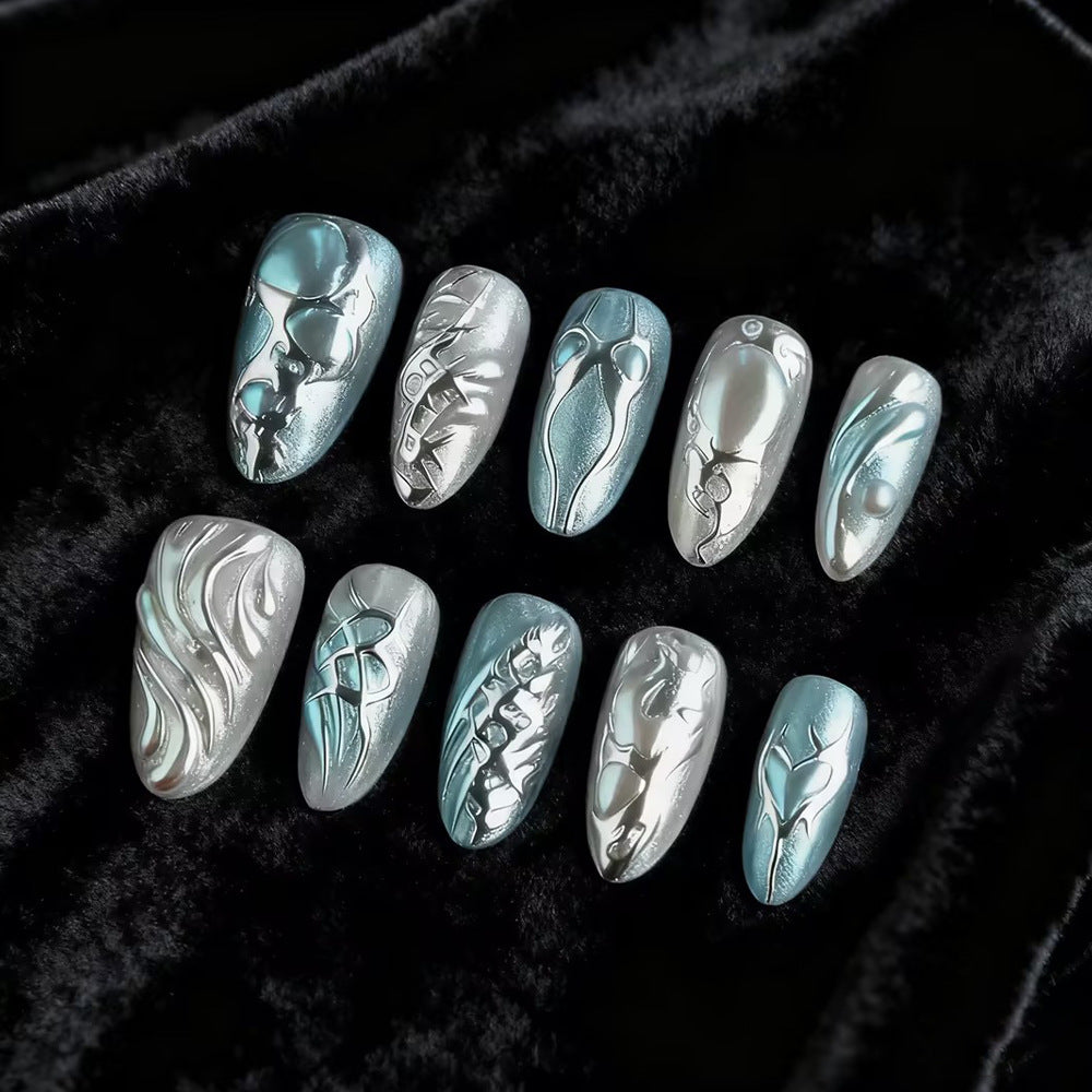 Künstlerisches Metallisches Press-On Nagelset Karnz