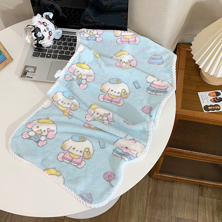 Kuscheldecke mit Verspieltem Tiermotiv Karnz