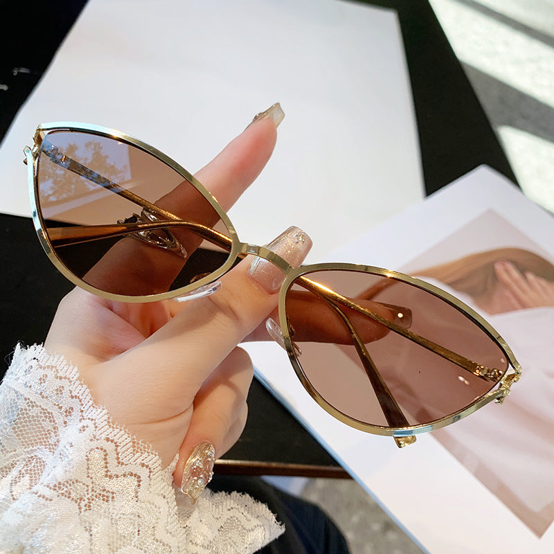 Damen Cat-Eye Sonnenbrille mit elegantem Metallrahmen und UV-Schutz Karnz