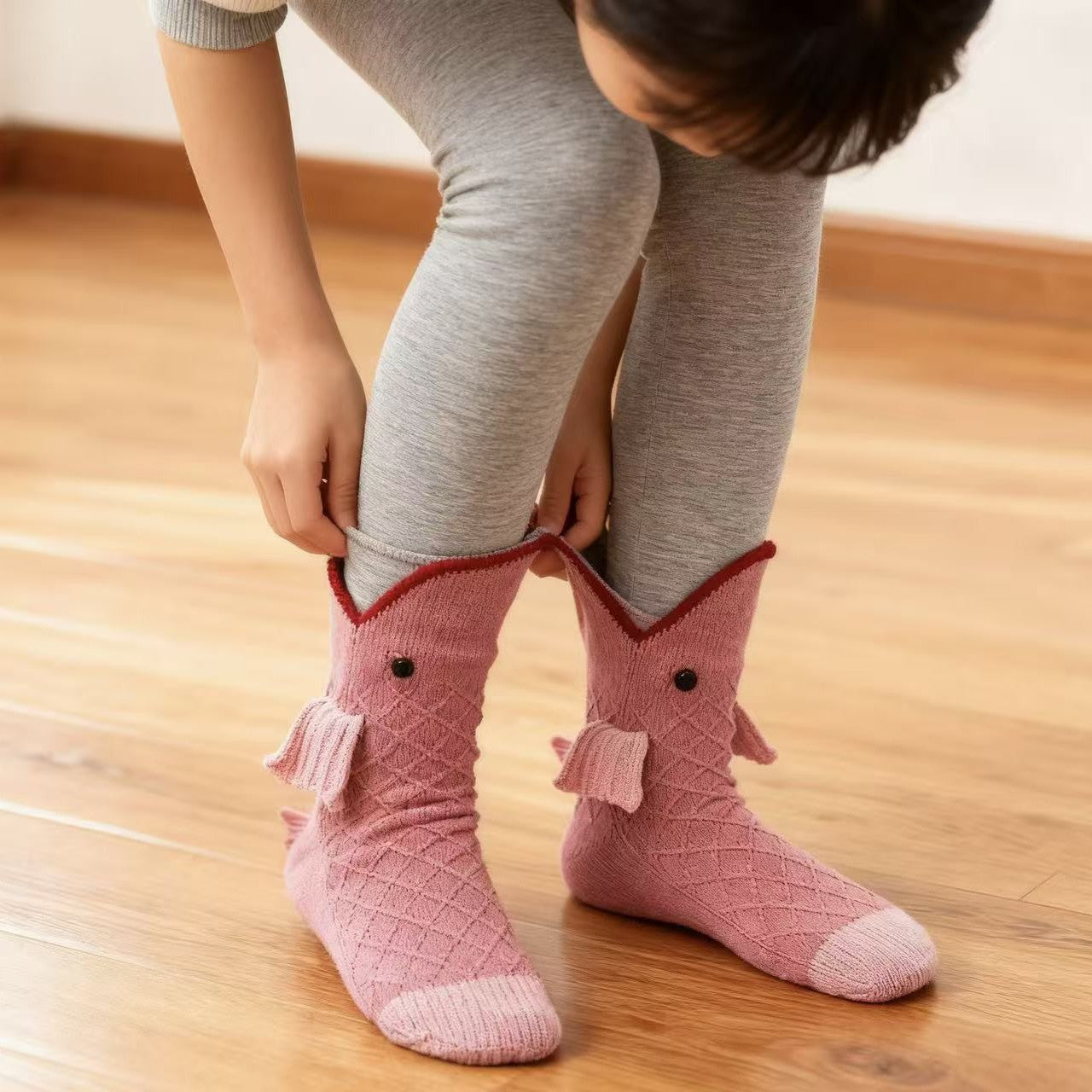 Damen Kuschelige Plüschsocken mit verspieltem Fischdesign Karnz