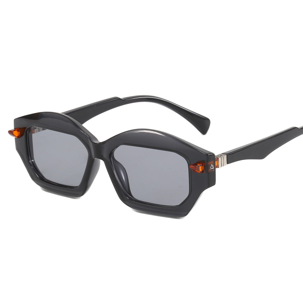 Damen Modernistische Sonnenbrille mit auffälligem Rahmen Karnz