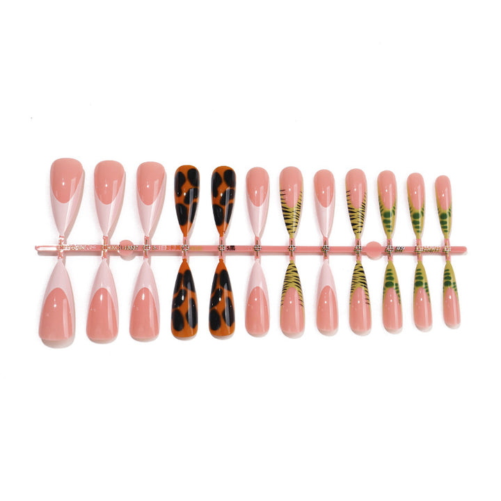 Künstlerisches Stiletto-Nagelset Karnz