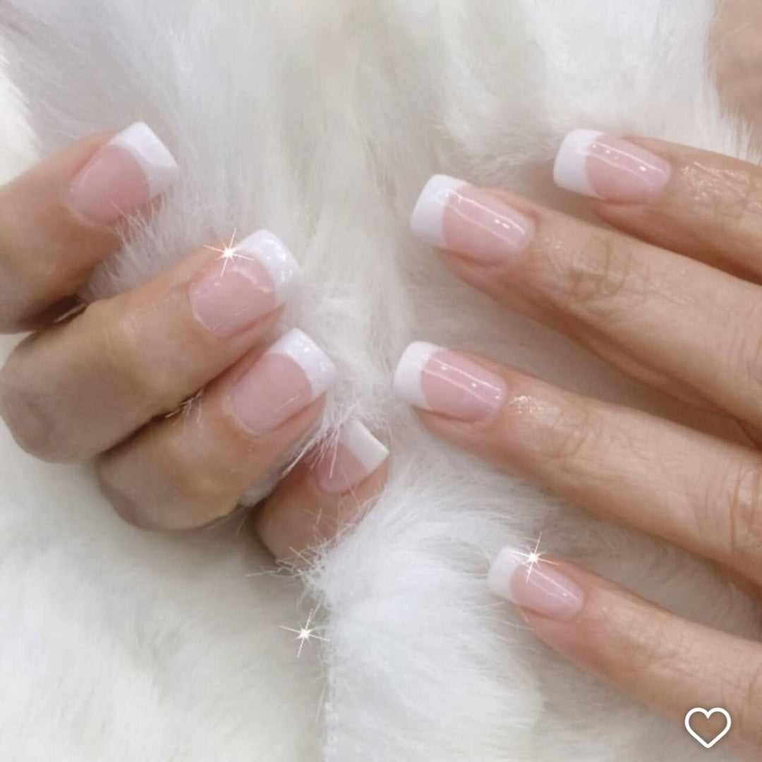 Elegante French Tip Press-On Nails