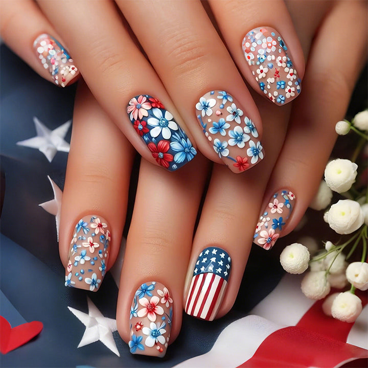 Dekoratives Floral Press-On Nagelkunstset Karnz 1788496018