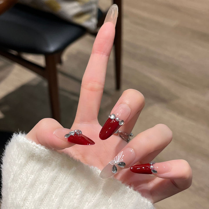 Glamorous Nail Art Karnz