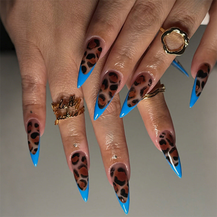 Trendige Tierdruck Press-On Nagelset Karnz