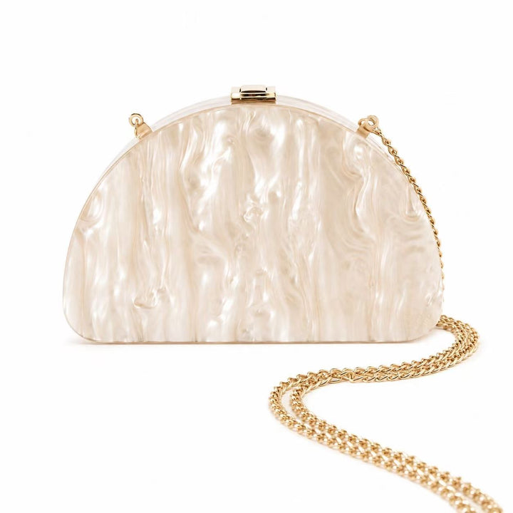 Iridescent Halbmond-Acryl-Clutch