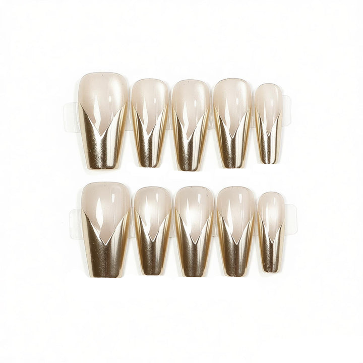 Elegantes Stiletto Press-On Nagelkunst Set Karnz