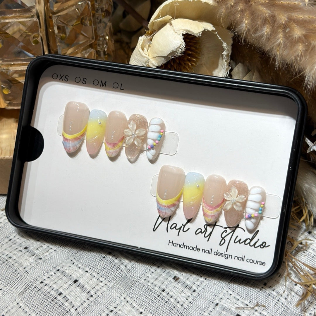 Künstliche Nail Art