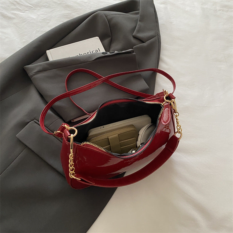 Glänzende lackierte Leder Crossbody-Handtasche