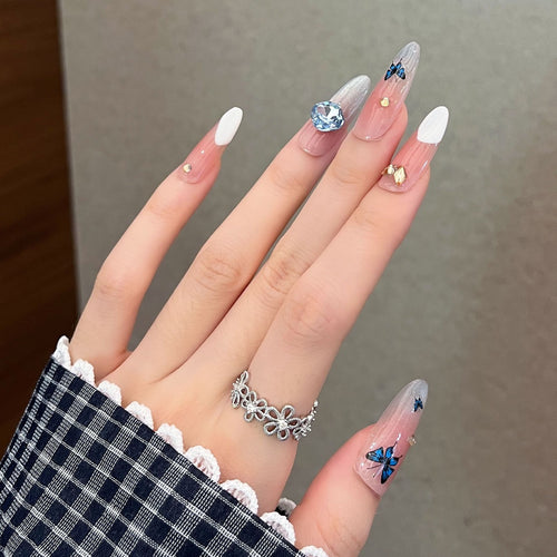 Dekorative Strass Press-On Nagelverlängerungen Karnz