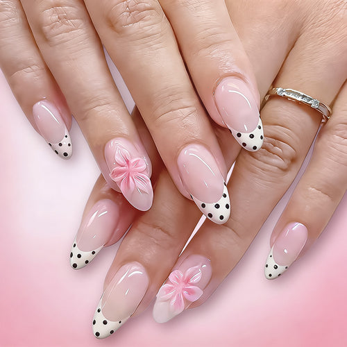Elegante florale Design Press-On Nagelspitzen Karnz