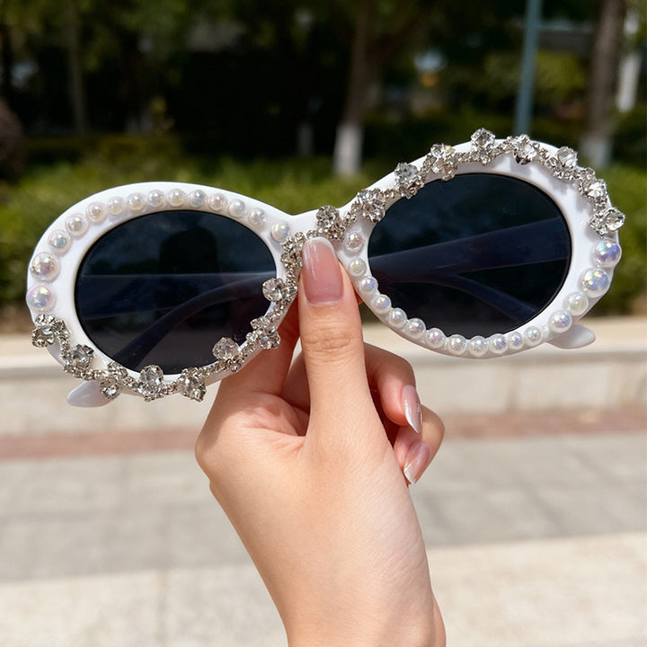 Elegante perlenverzierte Katzenaugen-Sonnenbrille Karnz