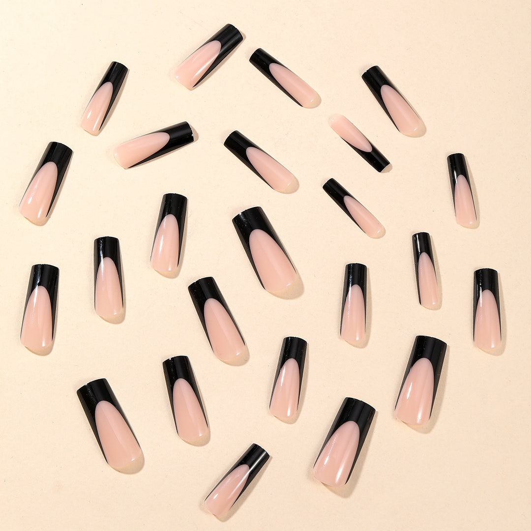 Elegante Ombre French Tip Acrylnägel Karnz