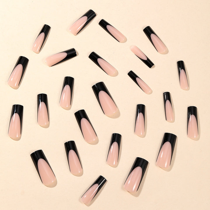 Elegante Ombre French Tip Acrylnägel Karnz
