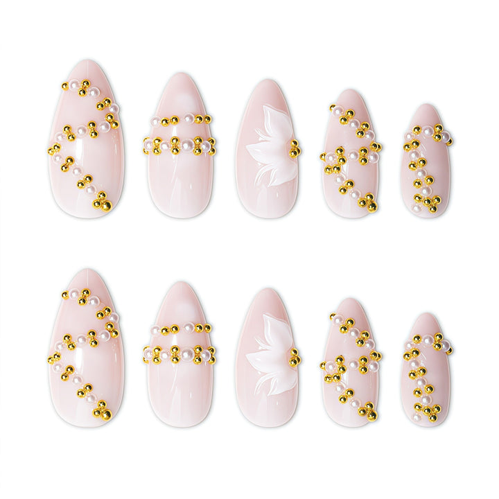 Elegante Blumennagelverbesserungen Karnz