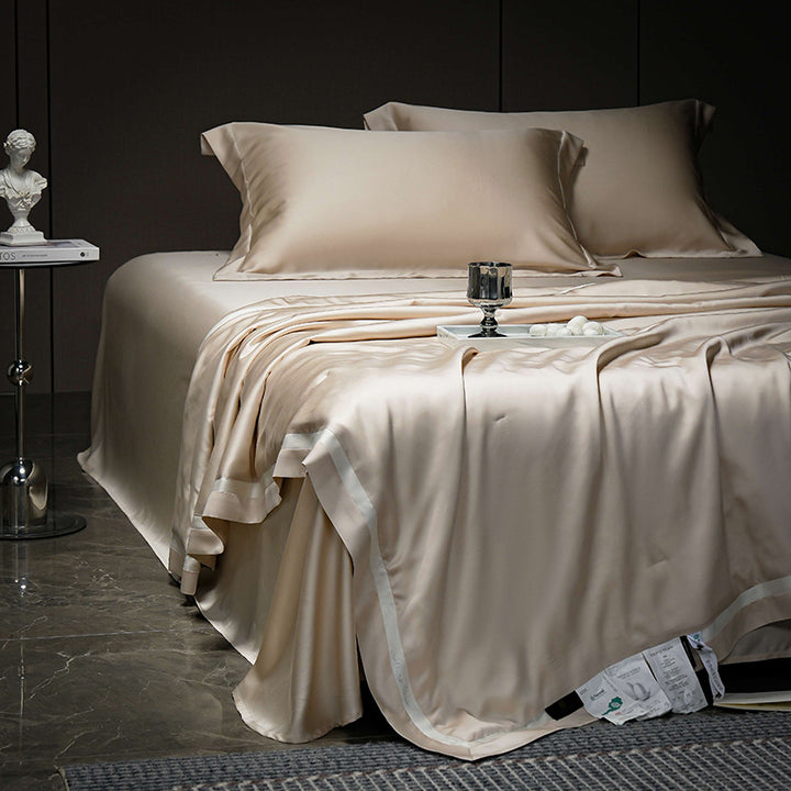 Luxuriöses Baumwollsatin-Bettwäsche-Set mit seidig-glänzendem Finish und Hotelverschluss