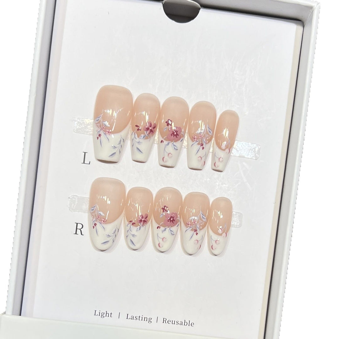 Floral Design Stiletto Press-On Nails Karnz