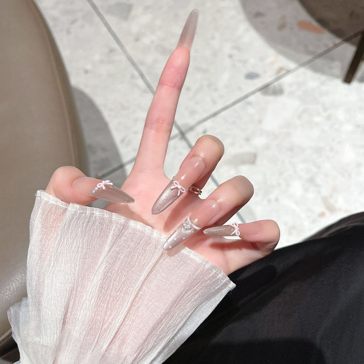 Eleganter verlängerter Stiletto Press-On-Nagel-Set Karnz
