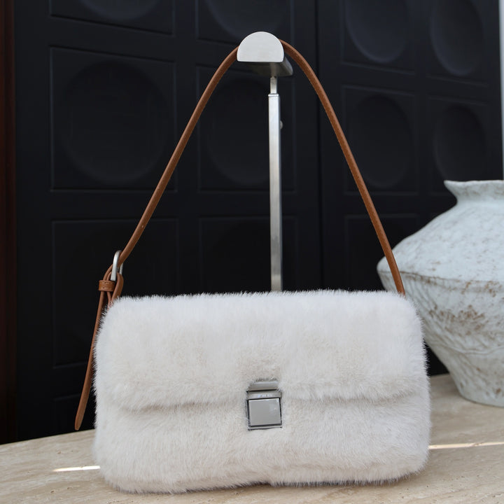 Faux Fur Abendtasche