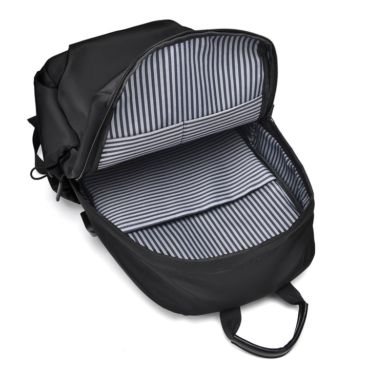 Stylischer Urban-Rucksack mit mehreren Fächern Karnz