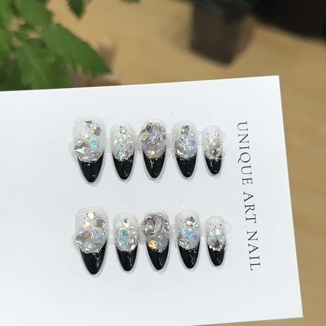 Stiletto Press-On Nagelkunst Set mit Edelsteinakzenten