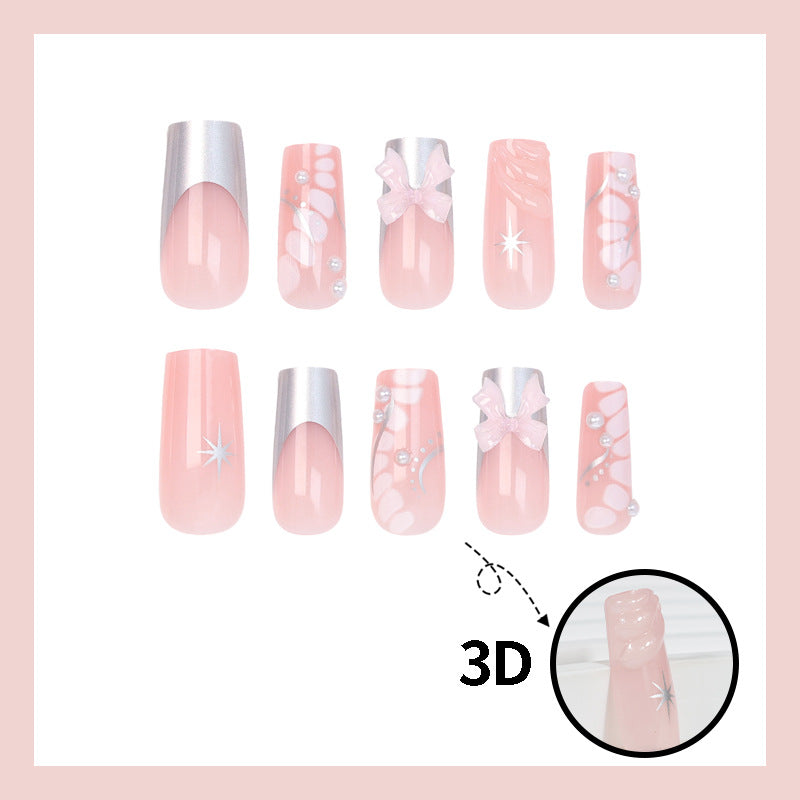 Kunstnagelset mit eleganten Akzenten Karnz