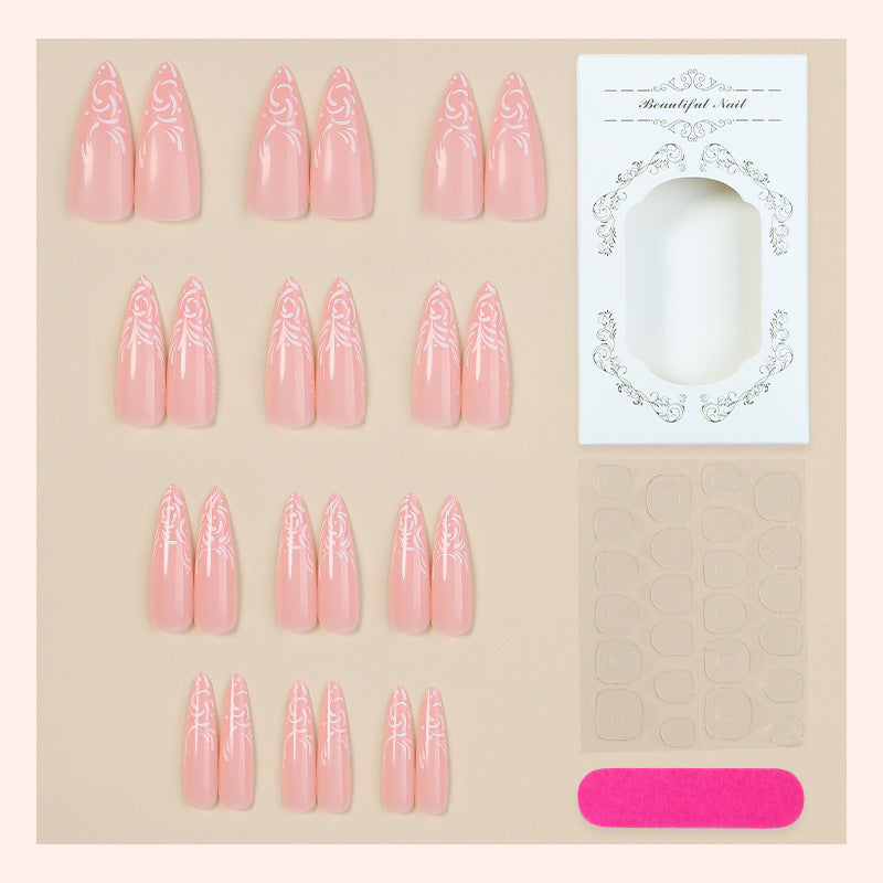 Elegantes Stiletto Press-On Nagelkunst Set Karnz