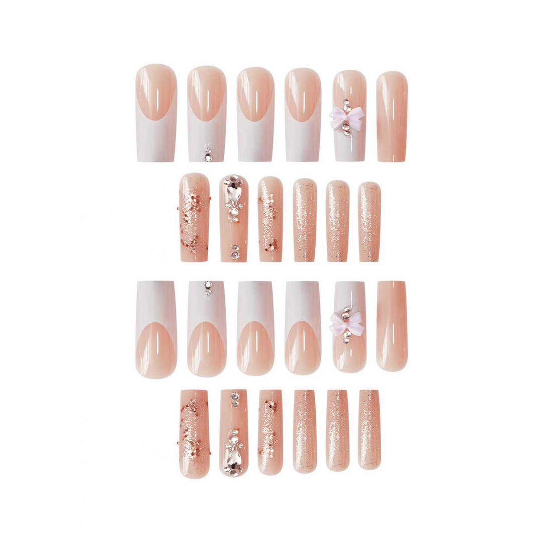 Elegante 3D Nagelkunst Verlängerungen Karnz