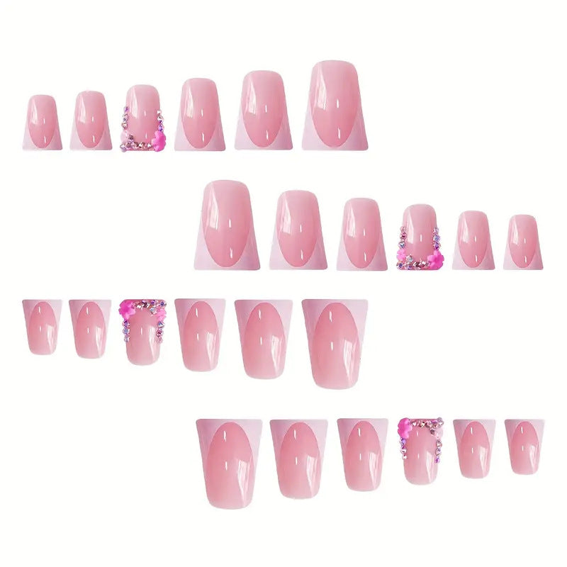 Premium Dekorative Nagelverlängerungen Karnz