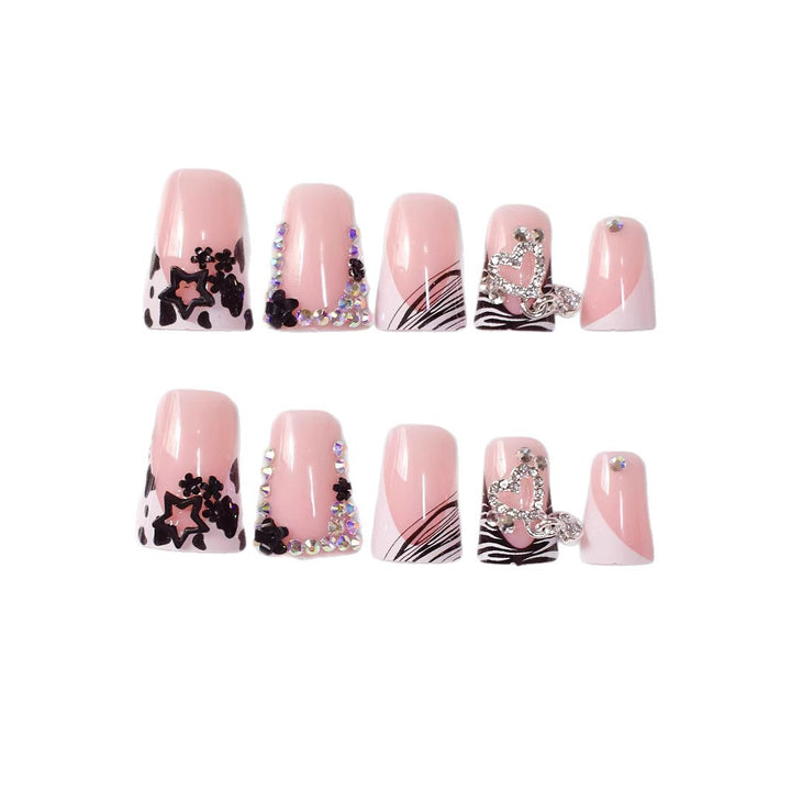 Elegante Nagelkunst Karnz
