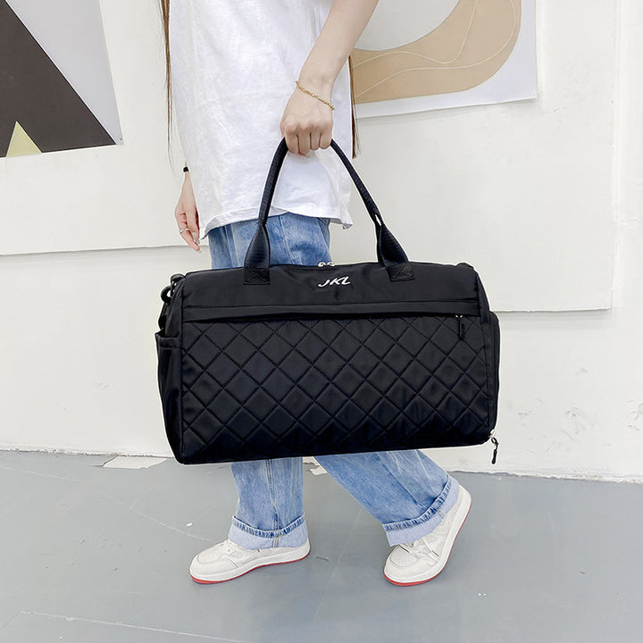 Stylische gesteppte Sporttasche Karnz
