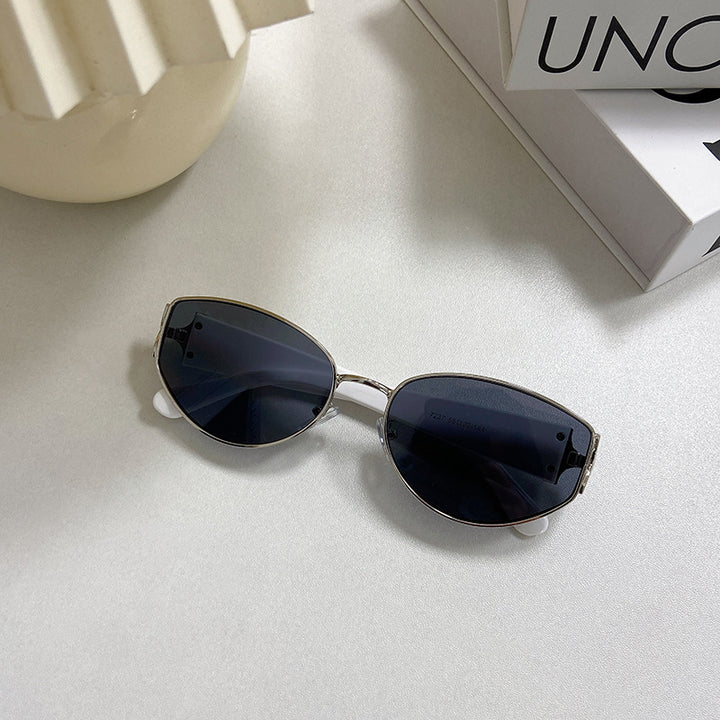 Modische Cat-Eye Sonnenbrille mit Goldenem Rahmen Karnz