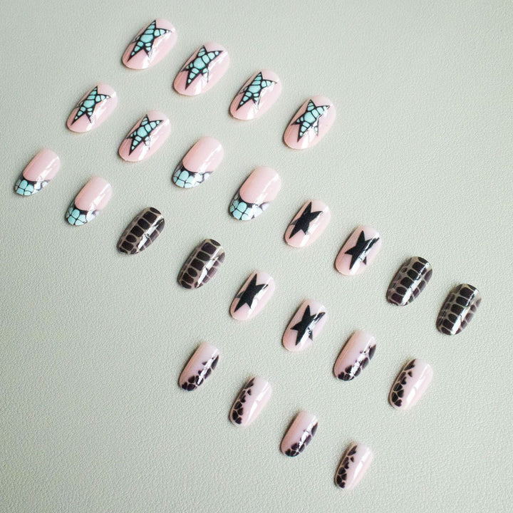 Künstlerisches Stern- und geometrisches Nagelkunst-Kit