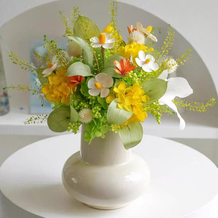 Lebensechter Blumen-Mittelpunkt für die dekorative Gestaltung des Wohnraums
