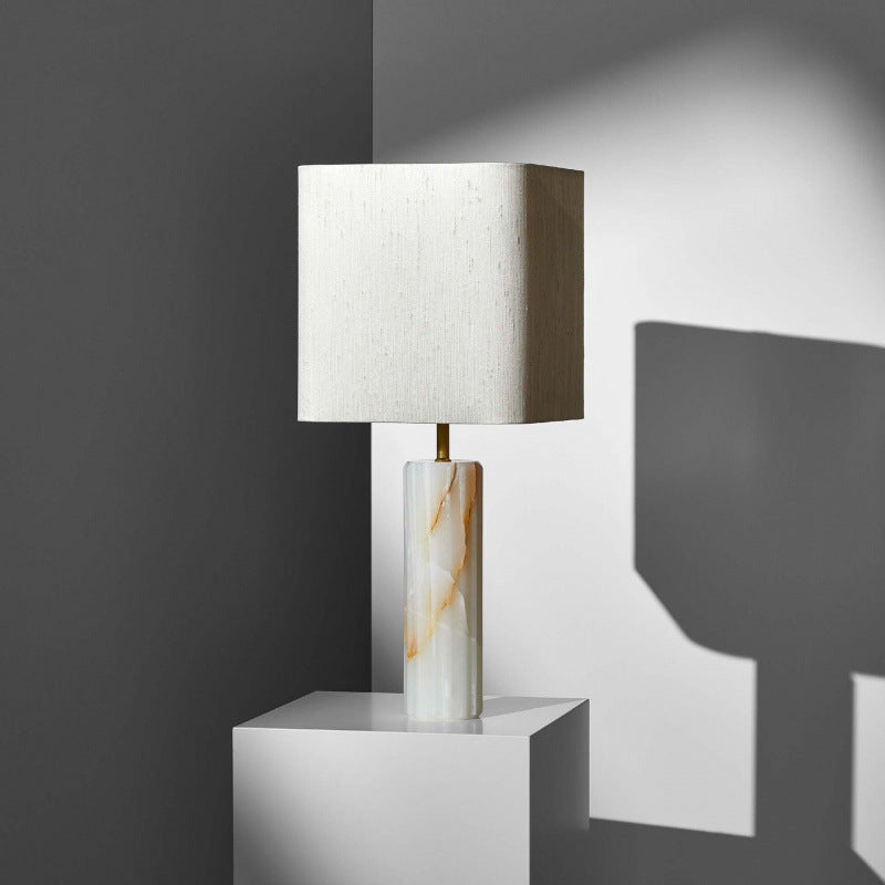 Moderne dekorative Tischlampe