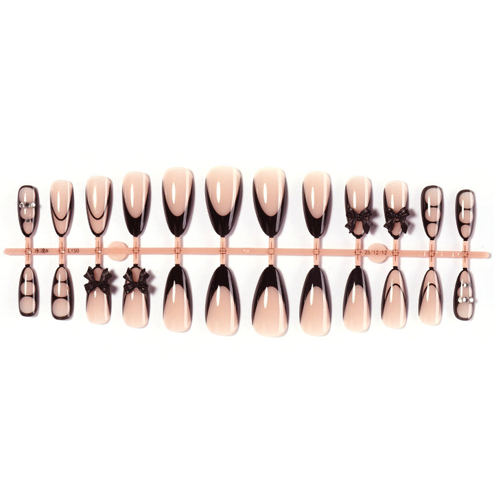 Ombre Press-On Nagelset mit dekorativen Elementen Karnz
