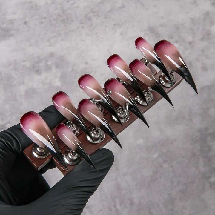 Stiletto Press-On Nagelkunst