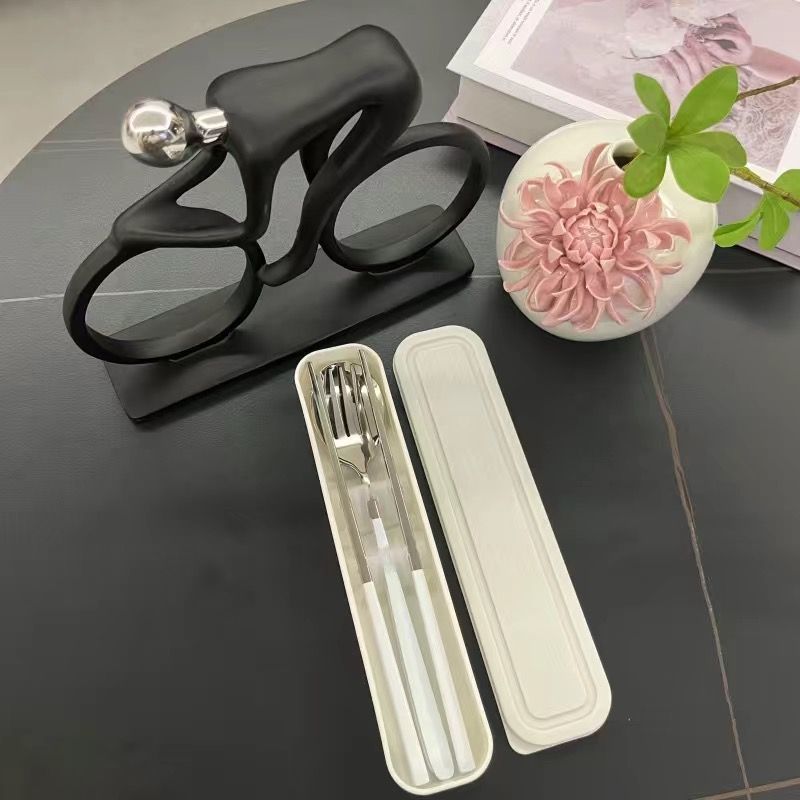 Exklusives und Tragbares Besteckset Karnz
