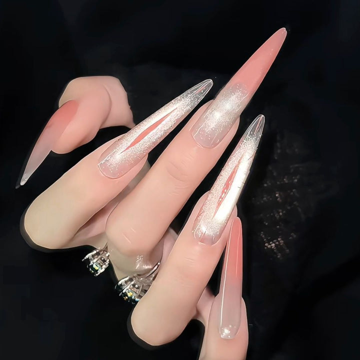 Künstlerische Lange Stiletto-Nagelverzierungen Karnz