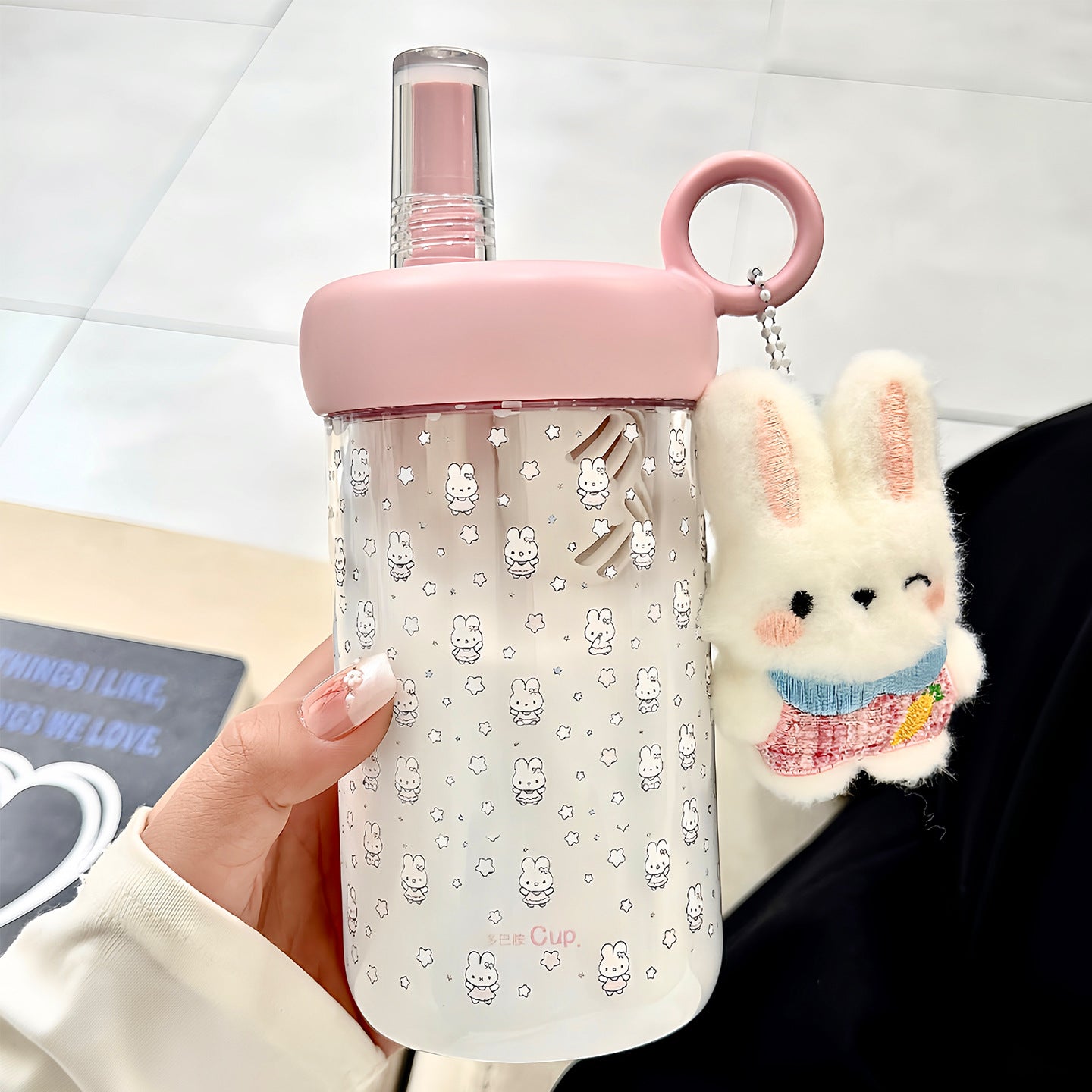 Damen Trinkflasche mit integriertem Fruchteinsatz und Silikondeckel Karnz